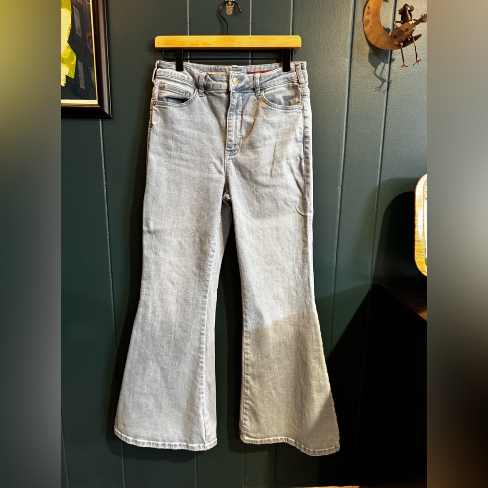 Pilcro Lightwash Flare Jeans